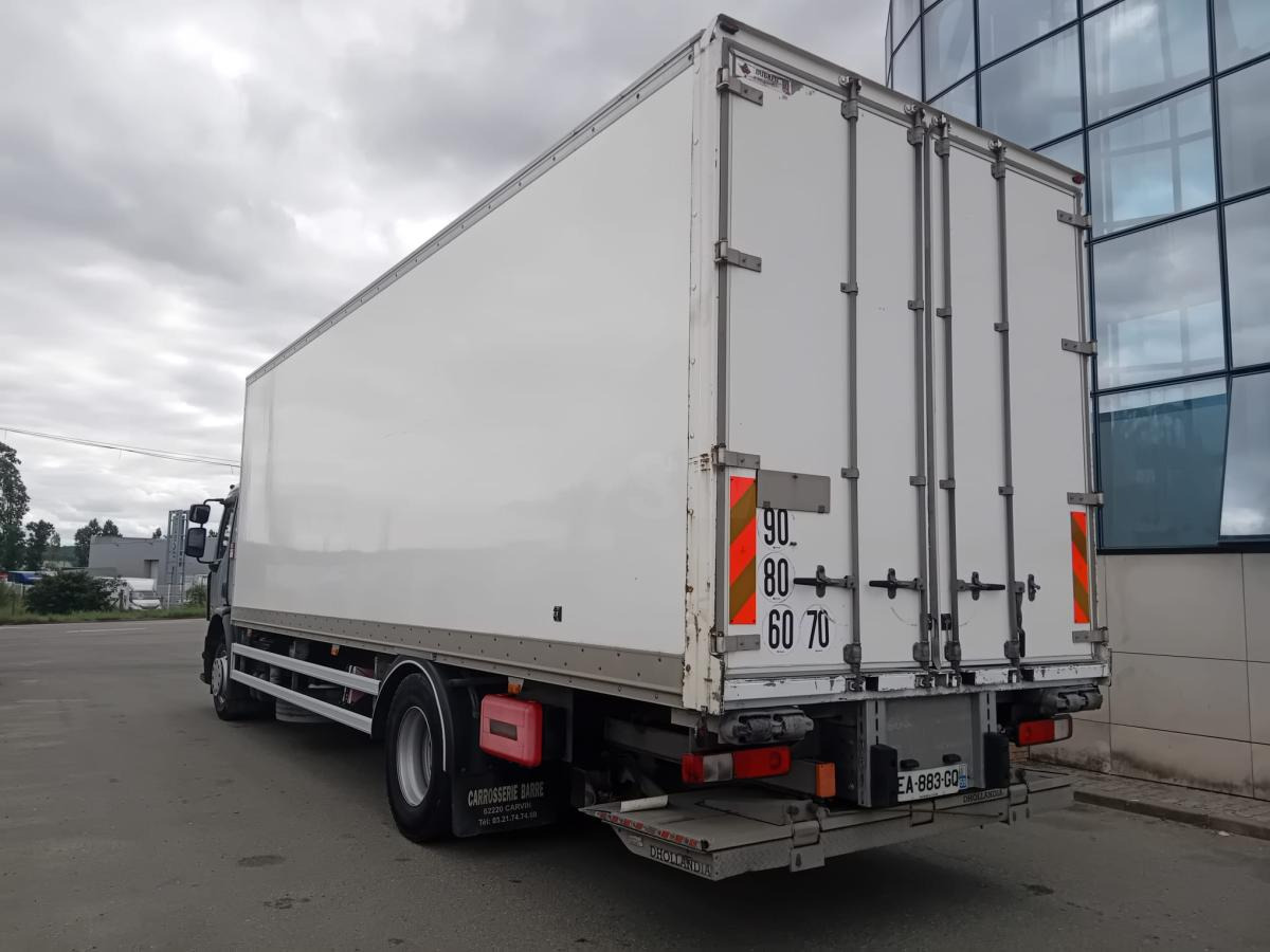 Renault Gamme D 280.19 - Грузовик с закрытым кузовом: фото 2 Renault Gamme D 280.19 - Грузовик с закрытым кузовом: фото 2