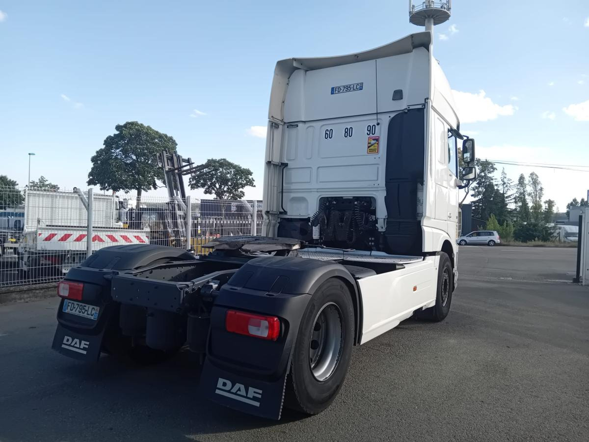 DAF XF 460 - Тягач: фото 2 DAF XF 460 - Тягач: фото 2