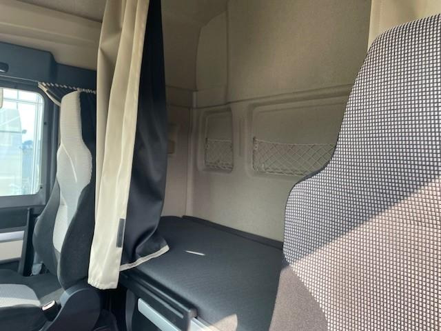 Тягач MAN TGX 18.500: фото 7 Тягач MAN TGX 18.500: фото 7