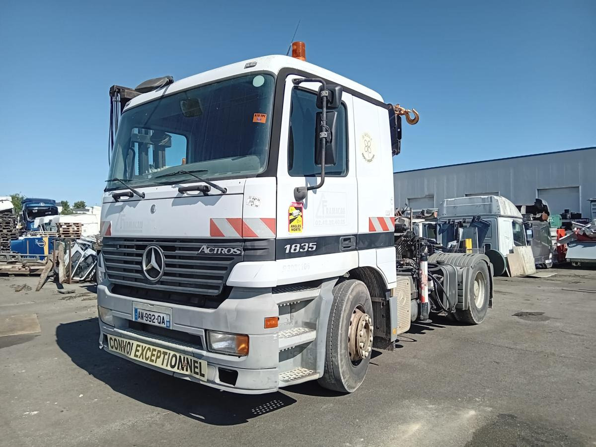 Mercedes Actros 1835 - Тягач: фото 1 Mercedes Actros 1835 - Тягач: фото 1