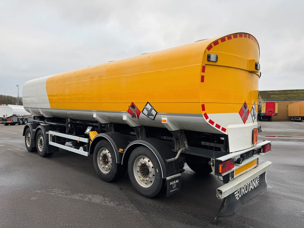 Eurotank 4 axle ET-31-5 ADR 31100 L 5 kammer - Прицеп-цистерна: фото 4 Eurotank 4 axle ET-31-5 ADR 31100 L 5 kammer - Прицеп-цистерна: фото 4
