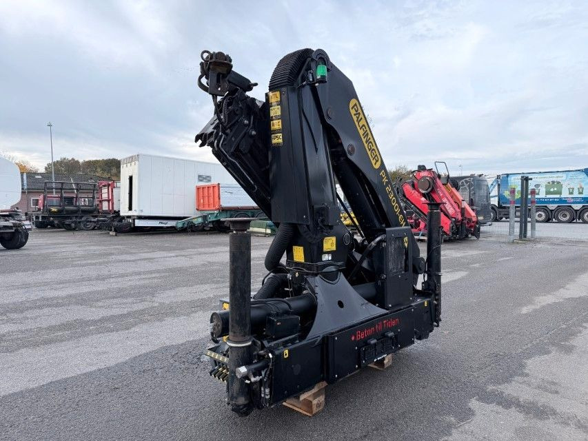 Palfinger PK 23001 EH Radio Remote / Kran / Crane - Автоманипулятор: фото 2 Palfinger PK 23001 EH Radio Remote / Kran / Crane - Автоманипулятор: фото 2