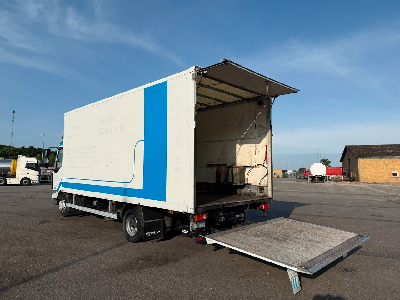 Грузовик с закрытым кузовом Renault Midlum 220 DXI 4x2 6.0 Box / Koffer: фото 11