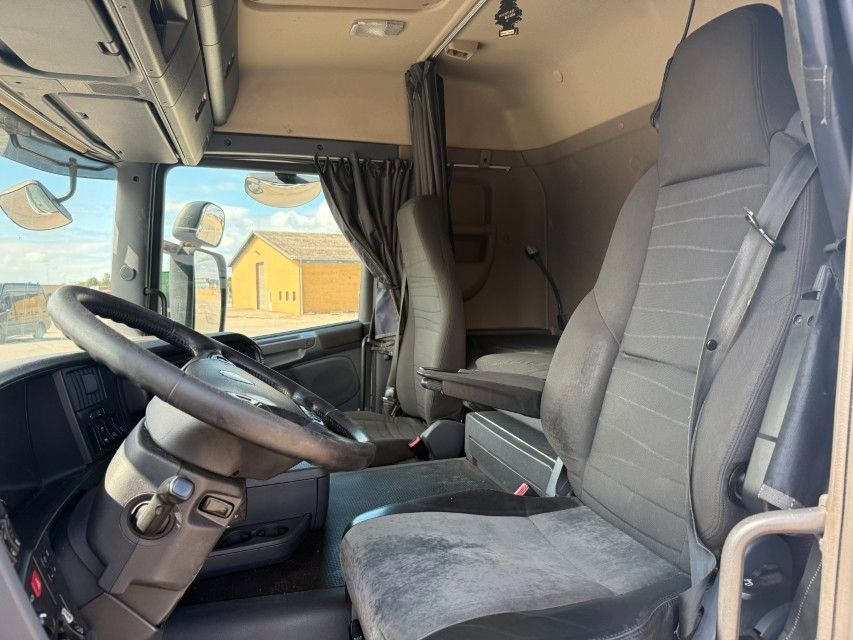 Scania G450 LB 8x2*6 MNB ADR Chassis / Retarder - Грузовик-шасси: фото 5 Scania G450 LB 8x2*6 MNB ADR Chassis / Retarder - Грузовик-шасси: фото 5