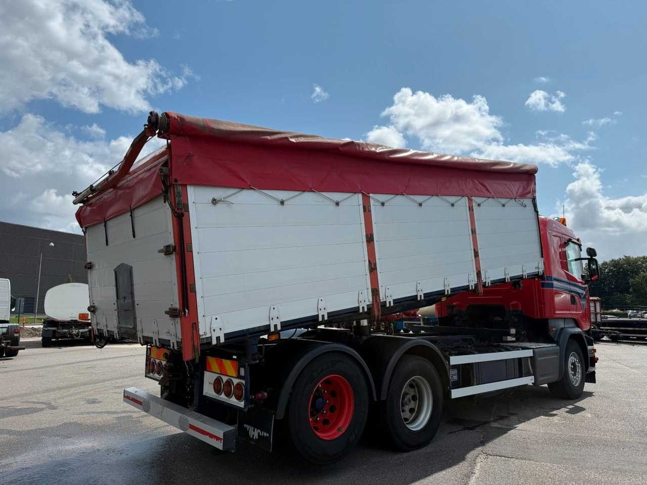 Scania R580 V8 6x2 Highline Euro 6 / Tipper / Kipper - Самосвал: фото 3 Scania R580 V8 6x2 Highline Euro 6 / Tipper / Kipper - Самосвал: фото 3
