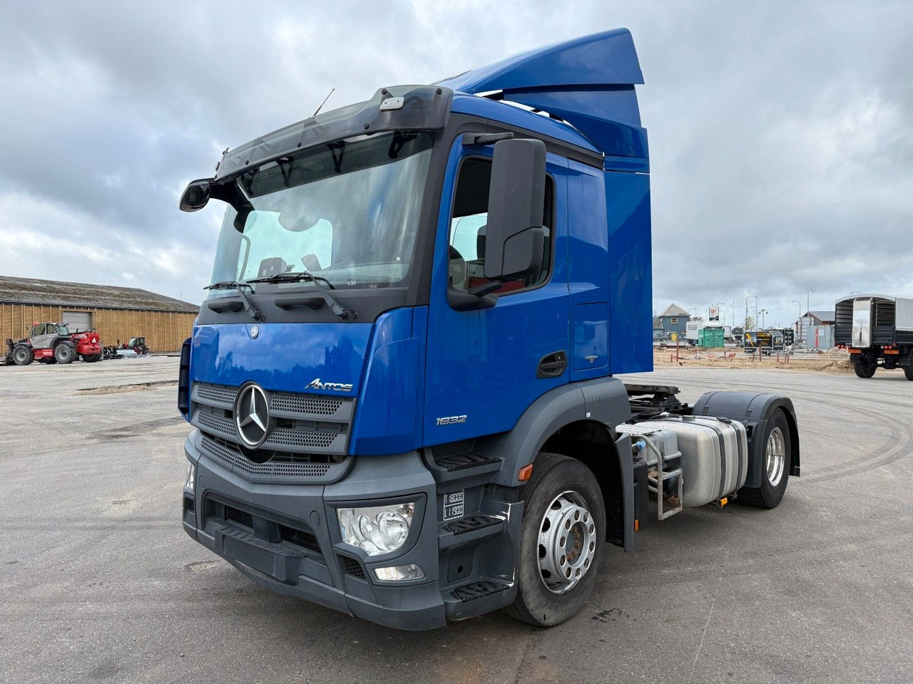 Mercedes-Benz Actros 1832 4x2 Euro 6 - Тягач: фото 1 Mercedes-Benz Actros 1832 4x2 Euro 6 - Тягач: фото 1
