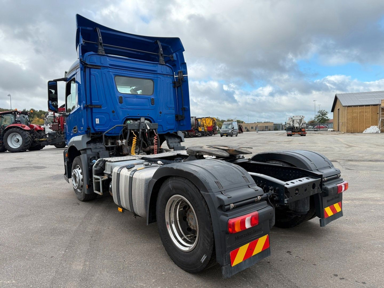 Mercedes-Benz Actros 1832 4x2 Euro 6 - Тягач: фото 4 Mercedes-Benz Actros 1832 4x2 Euro 6 - Тягач: фото 4