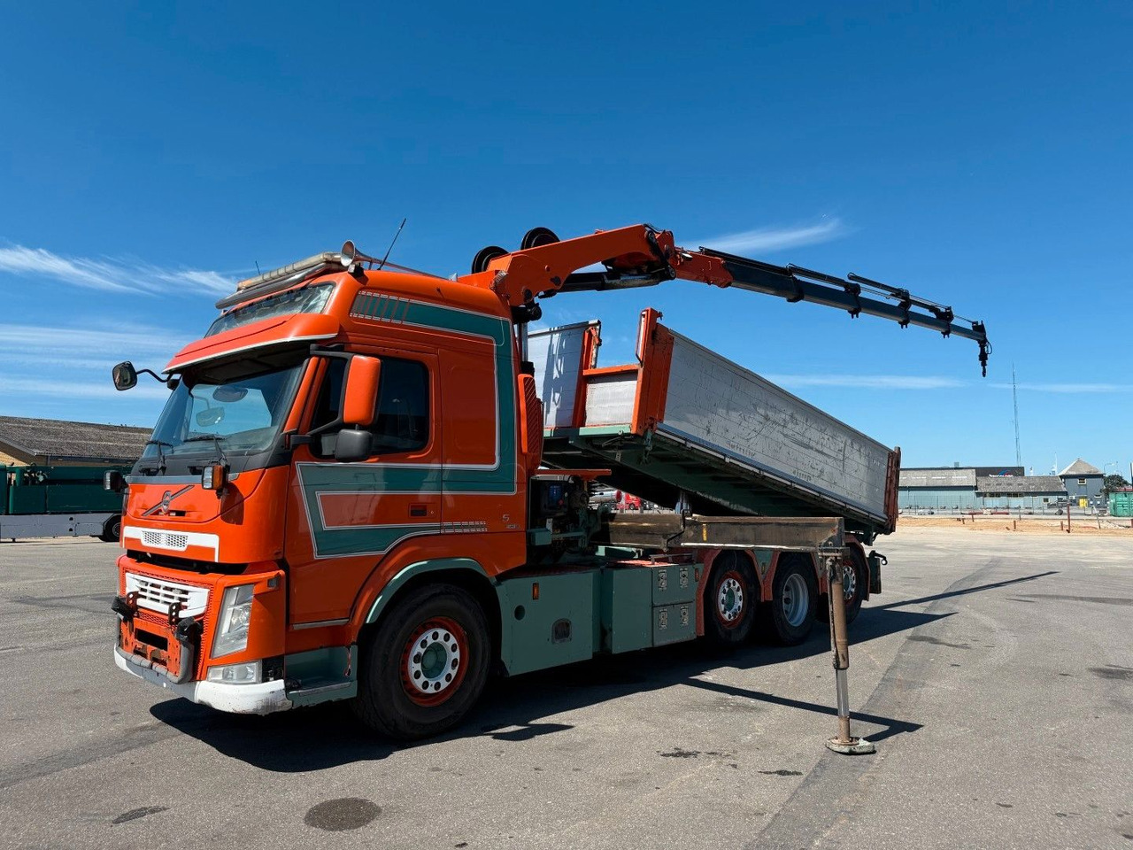 Volvo FM500 8x2*6 Crane HMF 2620 K5 Pendel Tipper - Автоманипулятор: фото 1 Volvo FM500 8x2*6 Crane HMF 2620 K5 Pendel Tipper - Автоманипулятор: фото 1