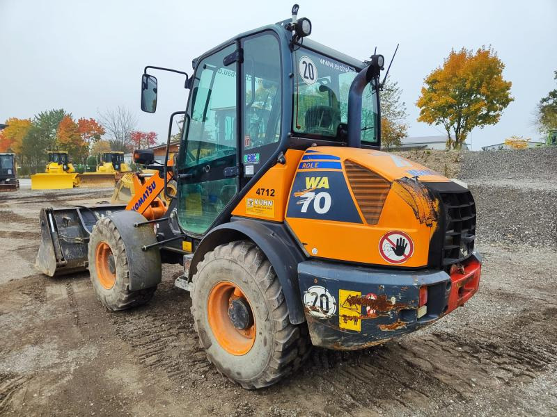 Колёсный погрузчик Komatsu WA70-7: фото 1