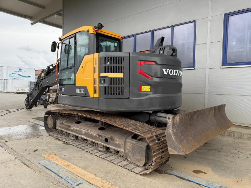 Volvo ECR235EL - Гусеничный экскаватор: фото 3 Volvo ECR235EL - Гусеничный экскаватор: фото 3