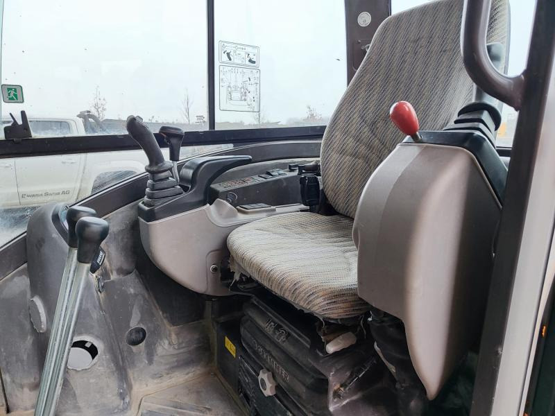 Volvo ECR40D - Мини-экскаватор: фото 5 Volvo ECR40D - Мини-экскаватор: фото 5