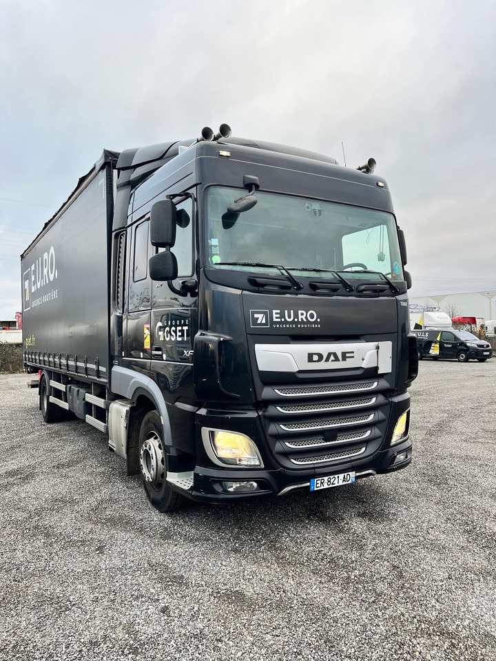 DAF FA45 - Тентованный грузовик: фото 2 DAF FA45 - Тентованный грузовик: фото 2