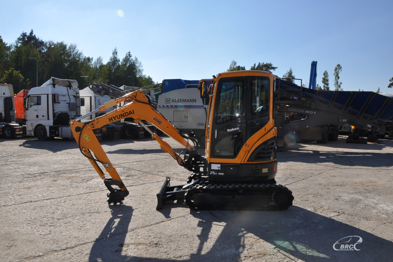 Hyundai R25Z-9AK - Мини-экскаватор: фото 3 Hyundai R25Z-9AK - Мини-экскаватор: фото 3