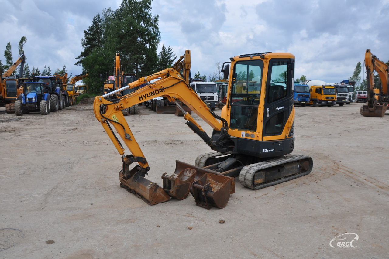 Hyundai R30Z-9AK - Мини-экскаватор: фото 1 Hyundai R30Z-9AK - Мини-экскаватор: фото 1