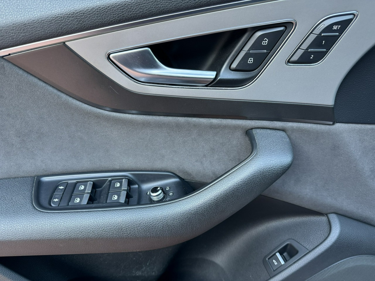 Внедорожник Audi Q7: фото 17