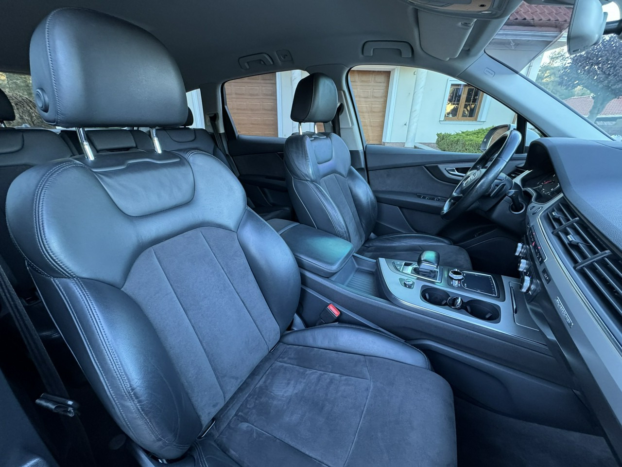 Внедорожник Audi Q7: фото 47