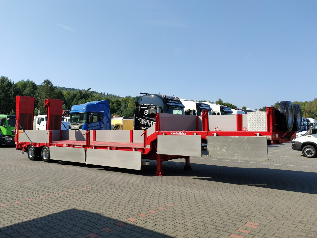 Низкорамный полуприцеп Bodex JANMIL Burtówka Laweta Niskopodłogowa Podczołgówka 3-Osie: фото 15