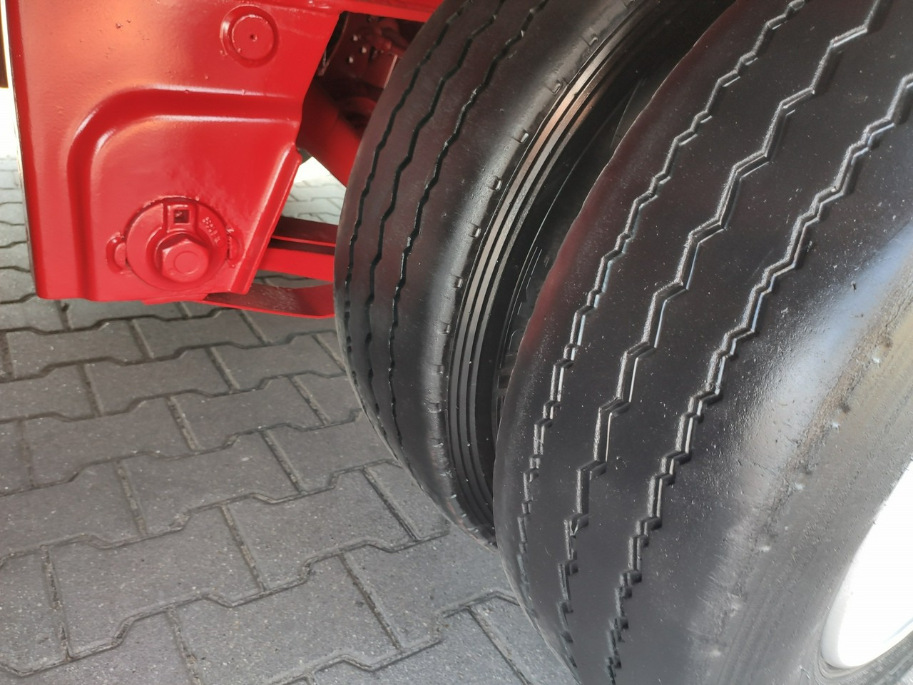 Низкорамный полуприцеп Bodex JANMIL Burtówka Laweta Niskopodłogowa Podczołgówka 3-Osie: фото 25