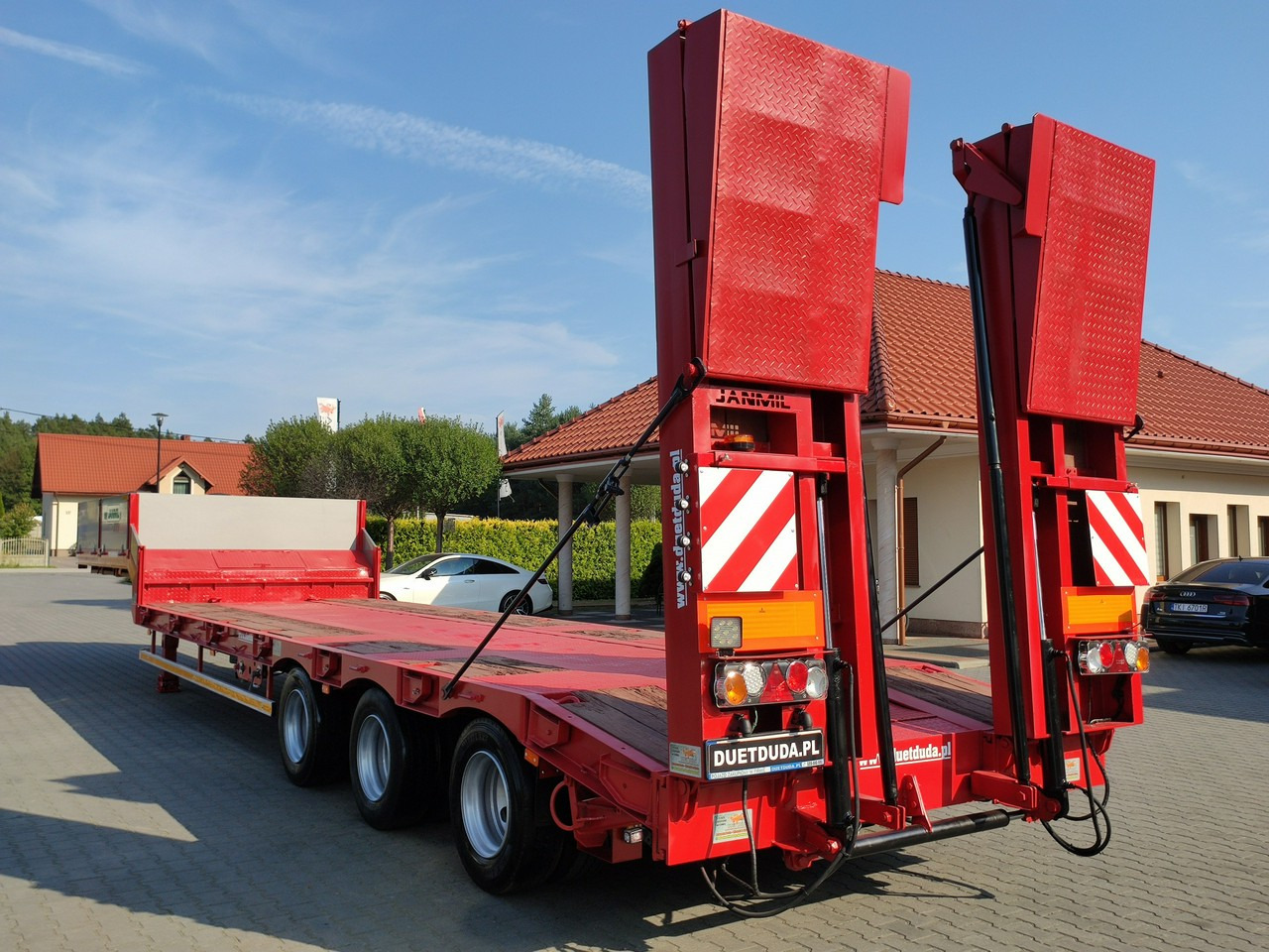 Низкорамный полуприцеп Bodex JANMIL Burtówka Laweta Niskopodłogowa Podczołgówka 3-Osie: фото 11