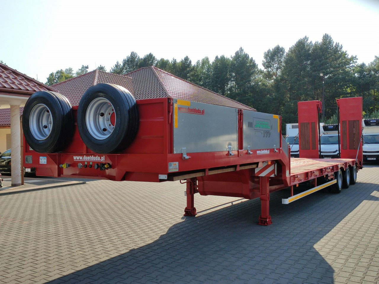 Низкорамный полуприцеп Bodex JANMIL Burtówka Laweta Niskopodłogowa Podczołgówka 3-Osie: фото 18