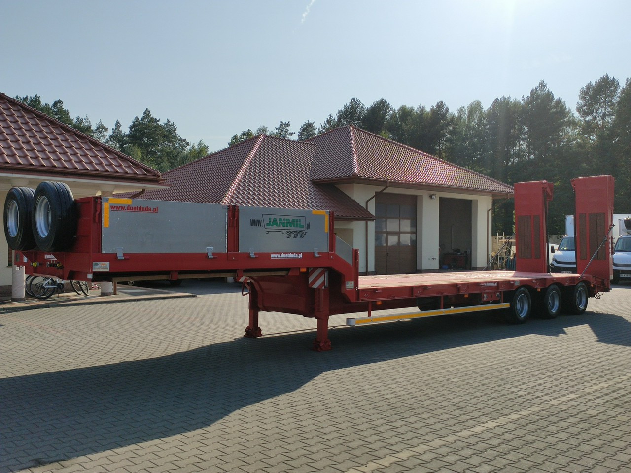 Низкорамный полуприцеп Bodex JANMIL Burtówka Laweta Niskopodłogowa Podczołgówka 3-Osie: фото 19