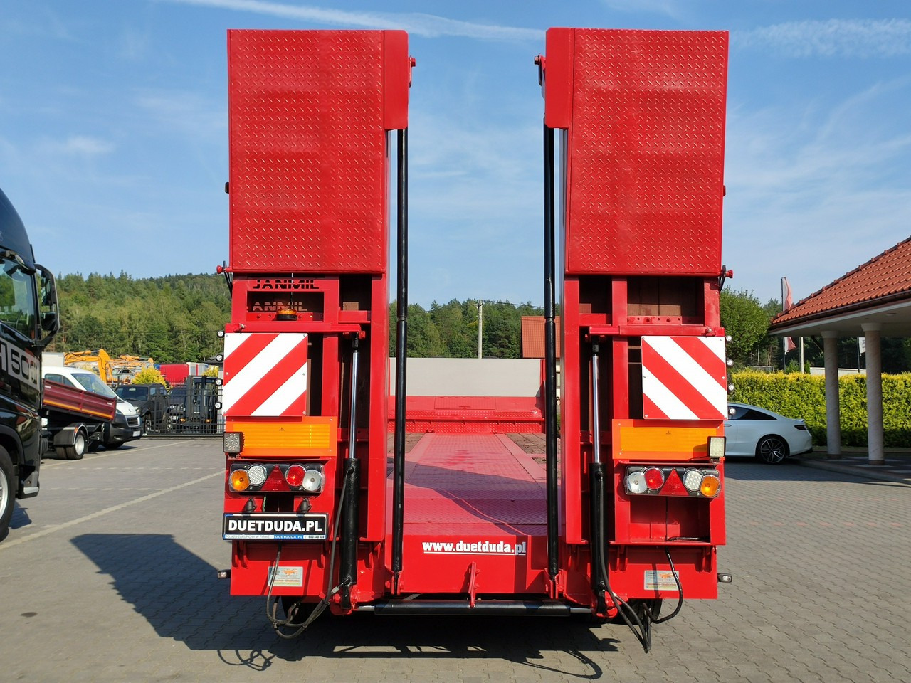 Низкорамный полуприцеп Bodex JANMIL Burtówka Laweta Niskopodłogowa Podczołgówka 3-Osie: фото 13