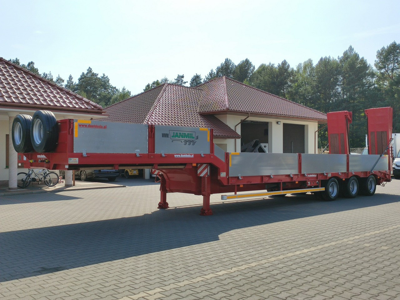 Низкорамный полуприцеп Bodex JANMIL Burtówka Laweta Niskopodłogowa Podczołgówka 3-Osie: фото 17