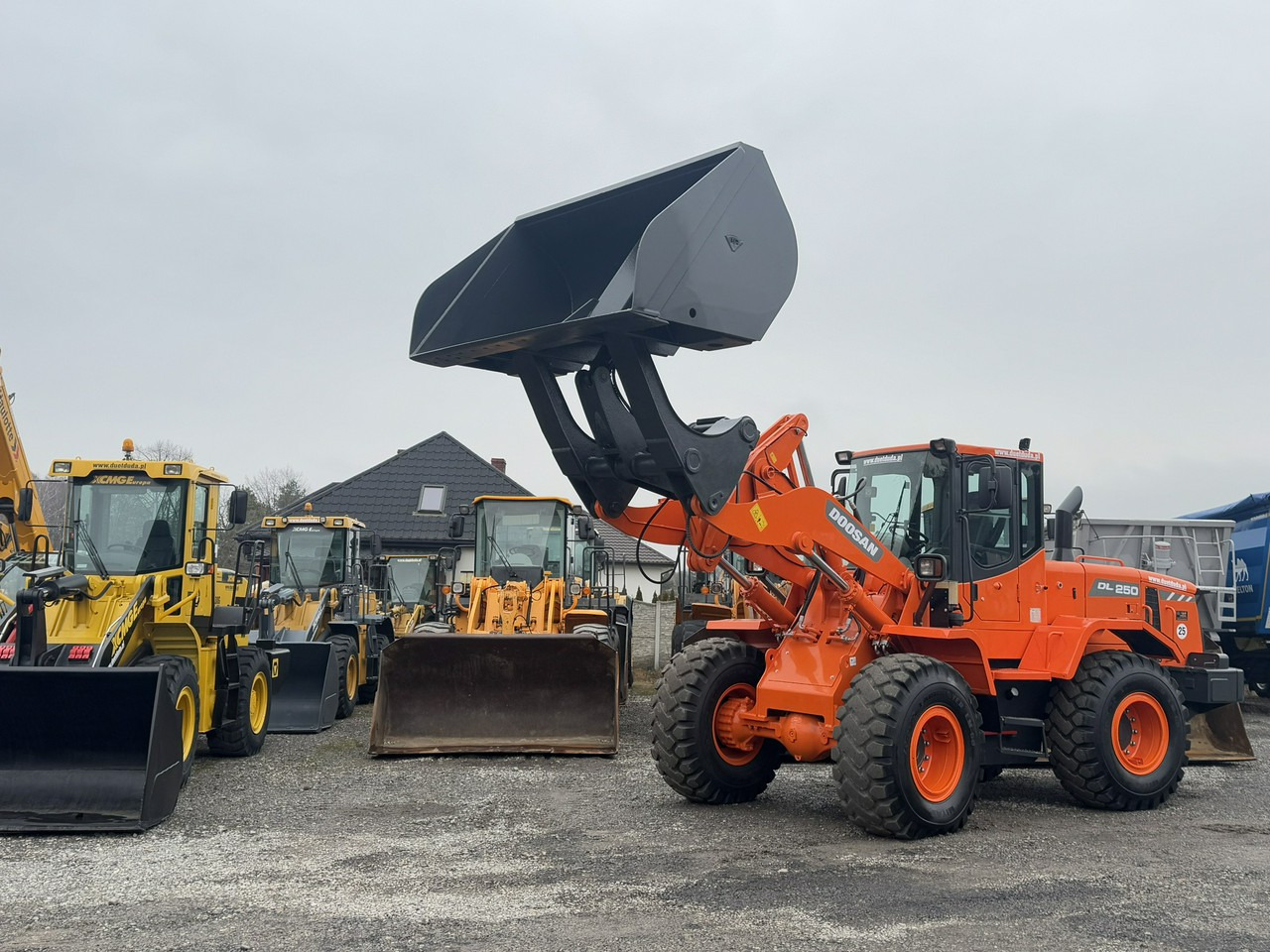 Doosan DL250 14,5Ton Łyżka Wysokiego Wysypu !!! - Колёсный погрузчик: фото 2 Doosan DL250 14,5Ton Łyżka Wysokiego Wysypu !!! - Колёсный погрузчик: фото 2