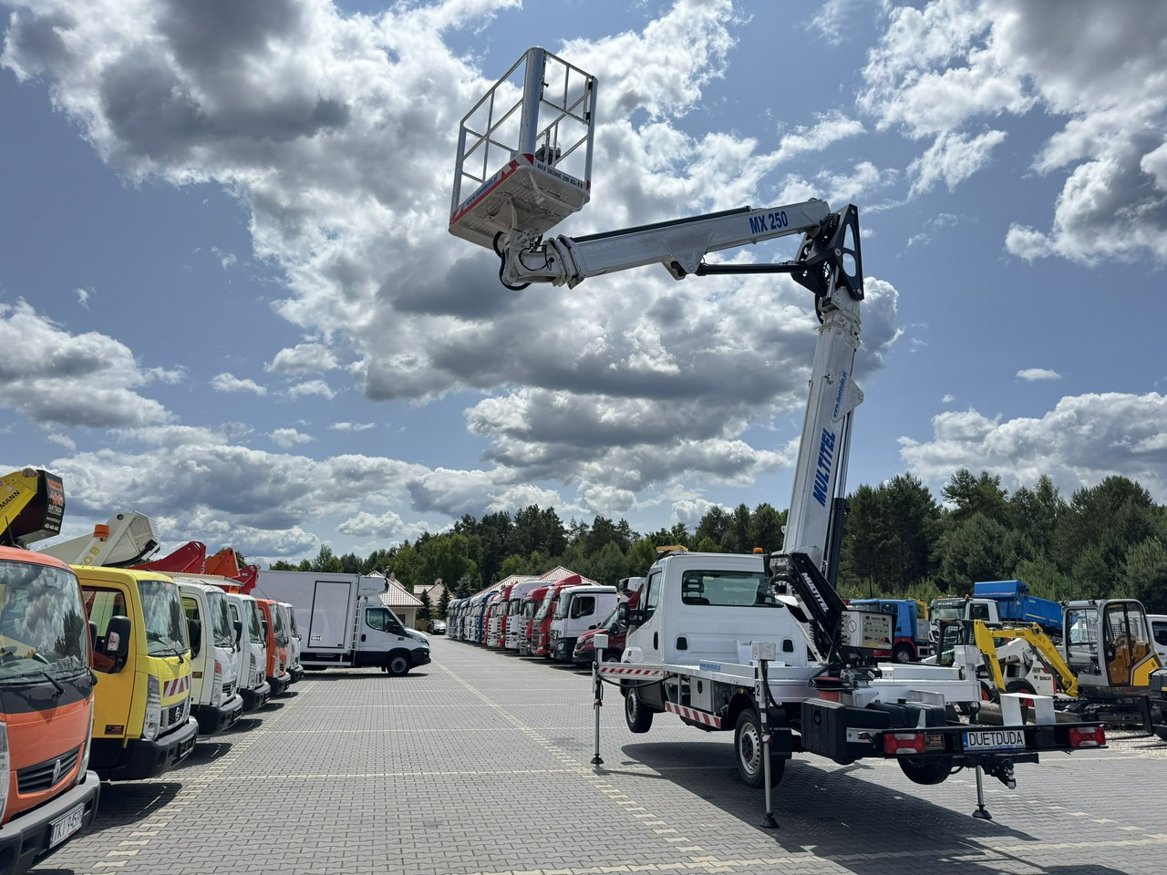 Грузовик с подъемником Iveco Daily 35S14: фото 22