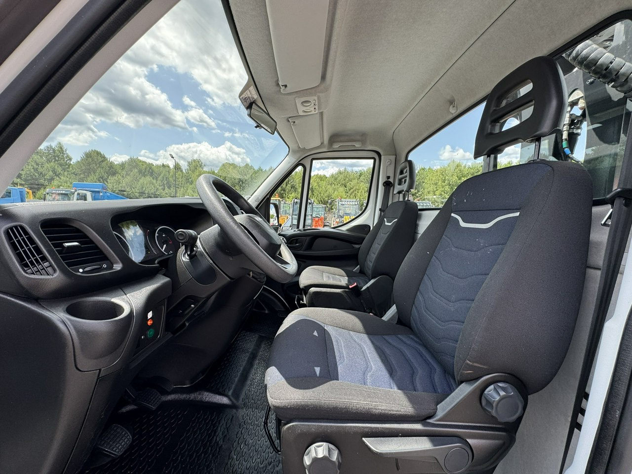 Iveco Daily 35S14 в лизинг Iveco Daily 35S14: фото 24
