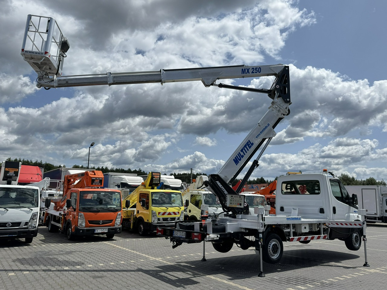 Грузовик с подъемником Iveco Daily 35S14: фото 21