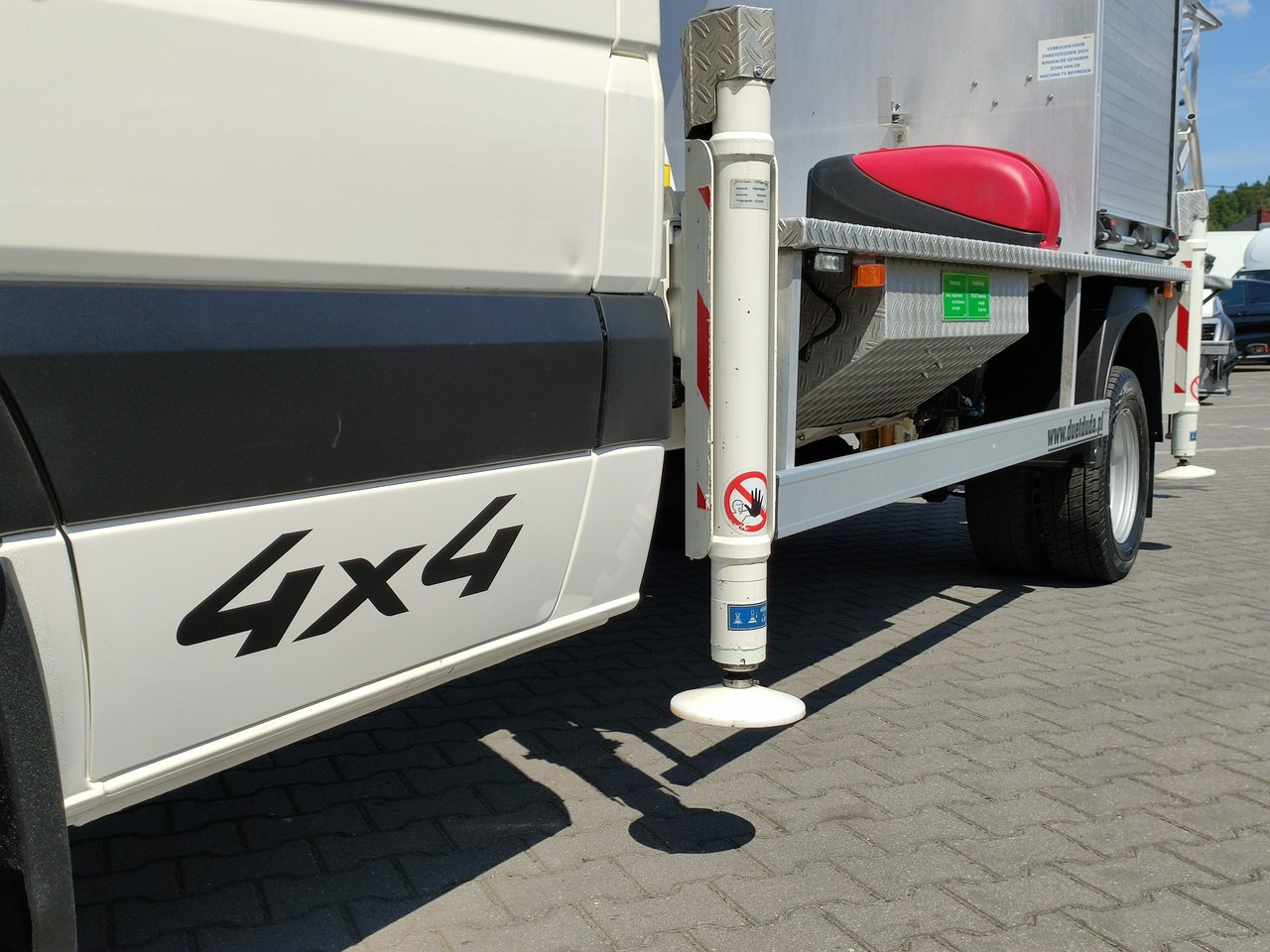 Iveco Volkswagen Crafter 4x4 Zwyżka 21m Palfinger P210BK JIP-Ogon udt - Грузовик с подъемником: фото 4 Iveco Volkswagen Crafter 4x4 Zwyżka 21m Palfinger P210BK JIP-Ogon udt - Грузовик с подъемником: фото 4