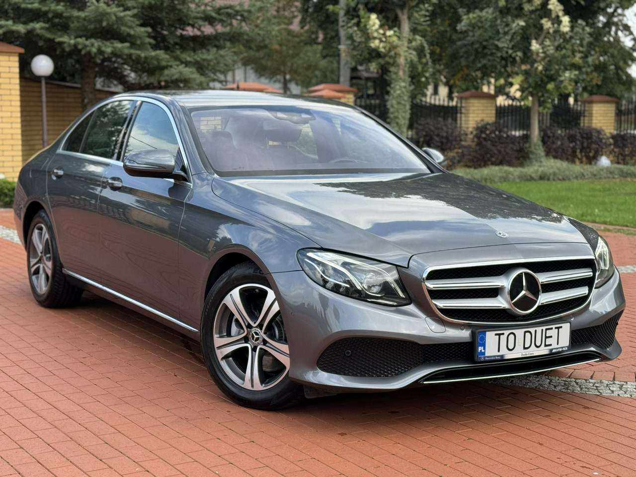 Mercedes E 220 - Седан: фото 2 Mercedes E 220 - Седан: фото 2