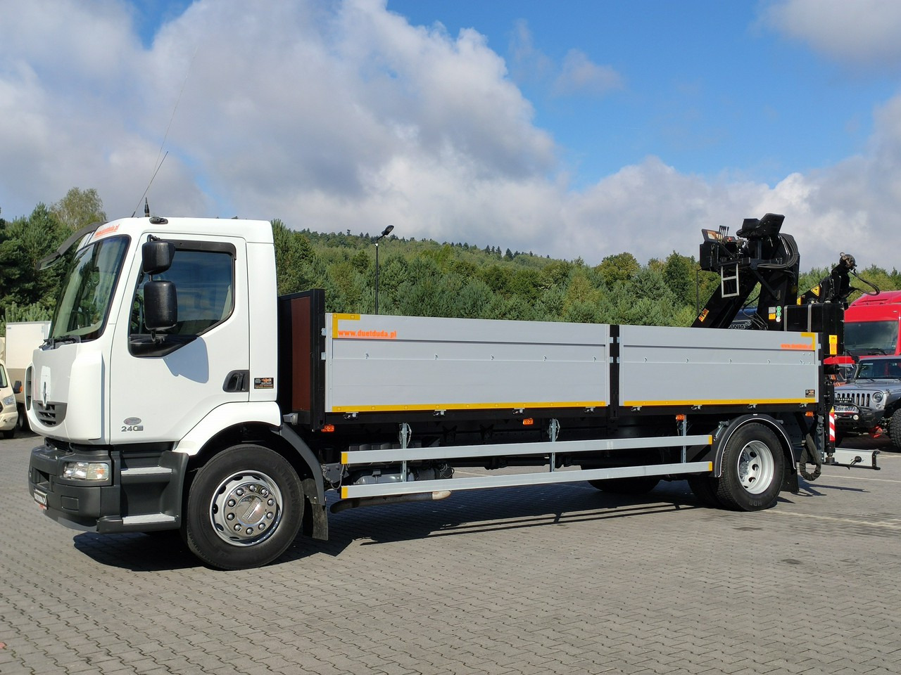 Renault Midlum 180.240DXI + HDS HYVA HB170E2 Udzwig 3.6Tony - Грузовик бортовой/ Платформа, Автоманипулятор: фото 3 Renault Midlum 180.240DXI + HDS HYVA HB170E2 Udzwig 3.6Tony - Грузовик бортовой/ Платформа, Автоманипулятор: фото 3