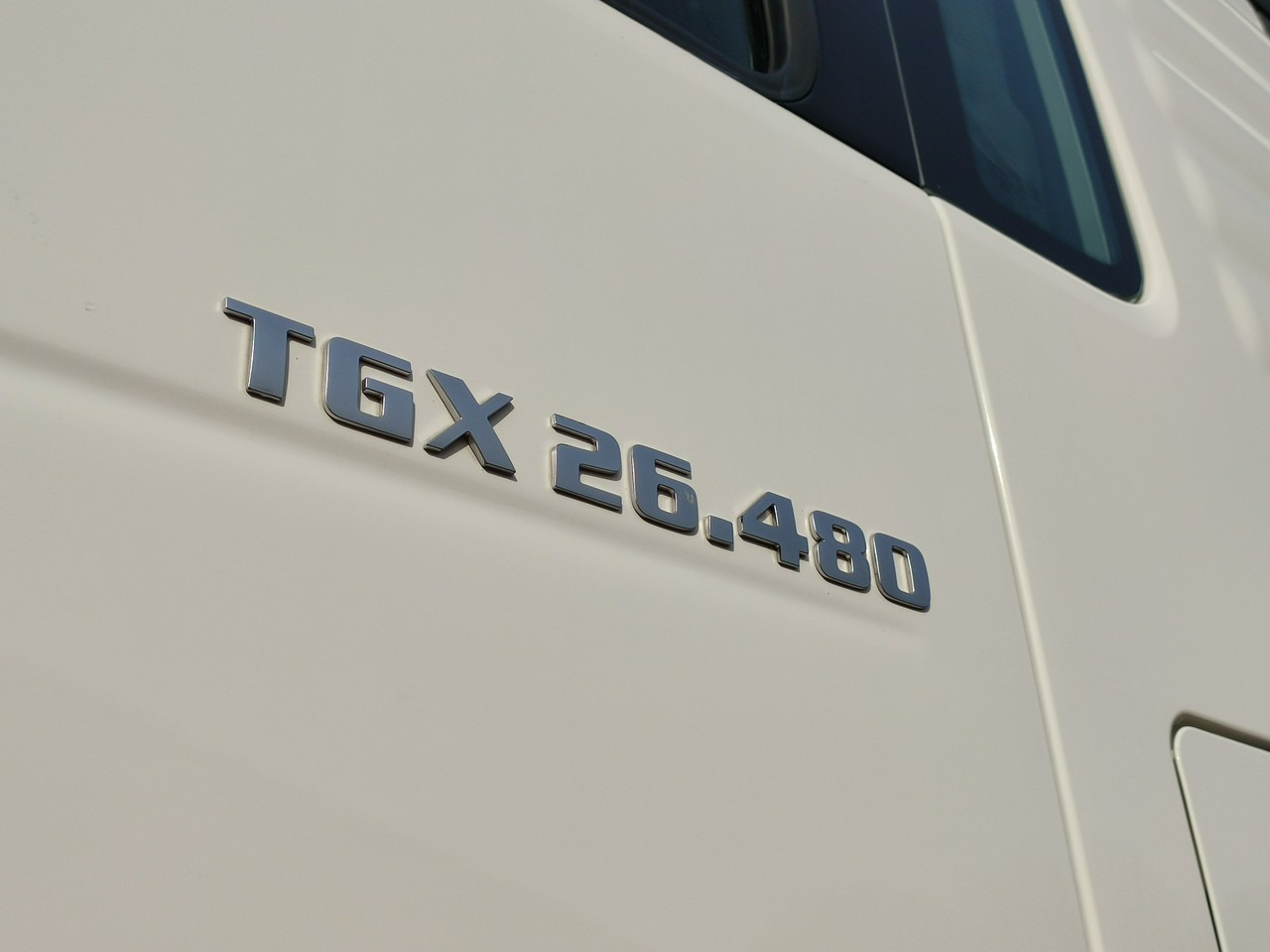 MAN TGX 26.480 E6 XLX 6x2 - Тягач: фото 3 MAN TGX 26.480 E6 XLX 6x2 - Тягач: фото 3