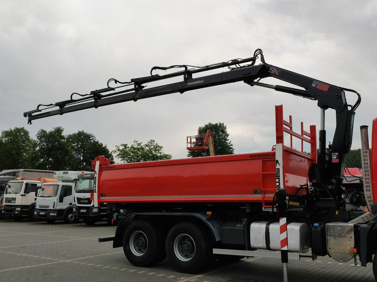 Volvo FMX 410 6x4 13L HDS Radiowy Hydroburta - Самосвал, Автоманипулятор: фото 5 Volvo FMX 410 6x4 13L HDS Radiowy Hydroburta - Самосвал, Автоманипулятор: фото 5