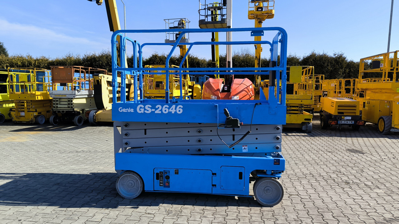 GENIE GS 2646 - Ножничный подъемник: фото 3 GENIE GS 2646 - Ножничный подъемник: фото 3