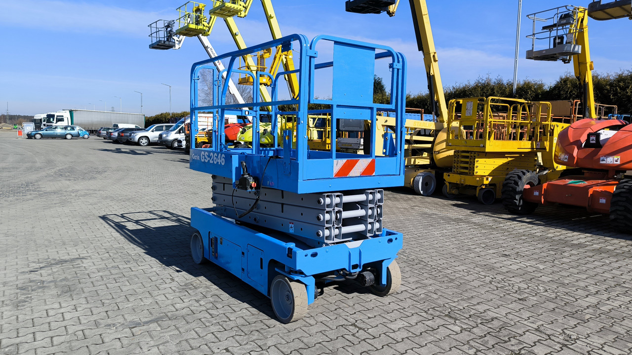 GENIE GS 2646 - Ножничный подъемник: фото 2 GENIE GS 2646 - Ножничный подъемник: фото 2