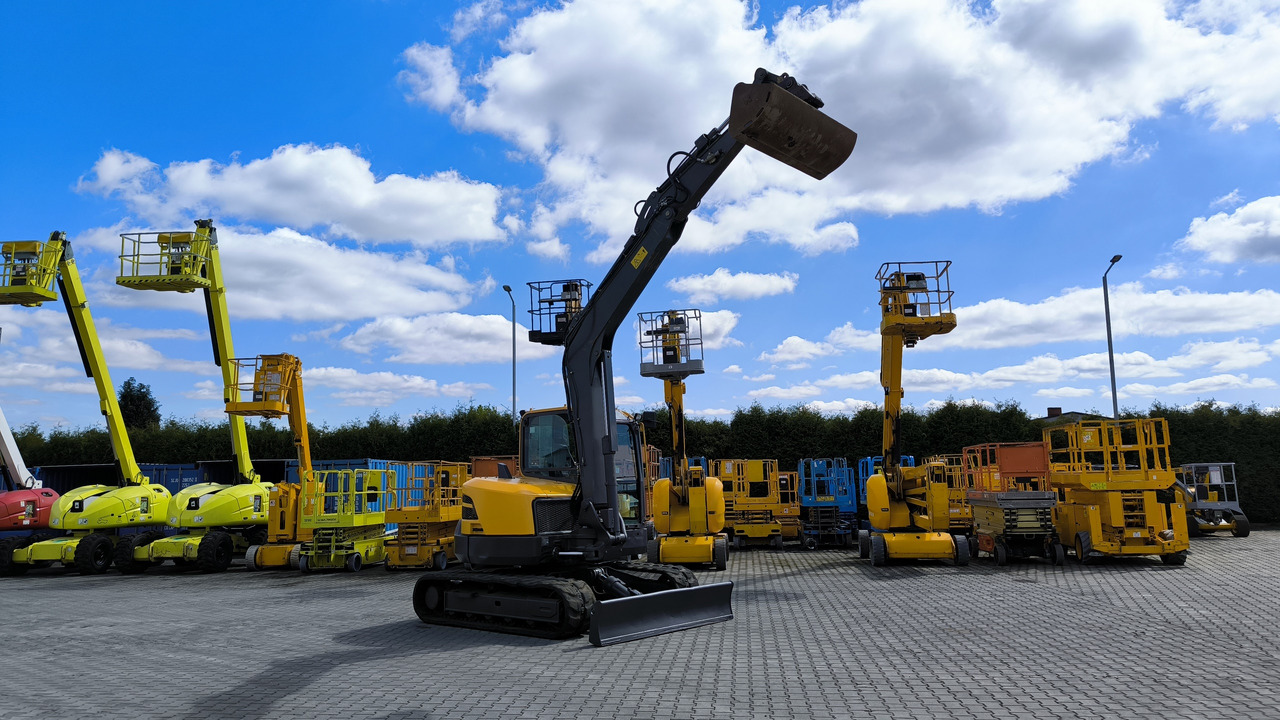 Гусеничный экскаватор VOLVO ECR 88 D: фото 27