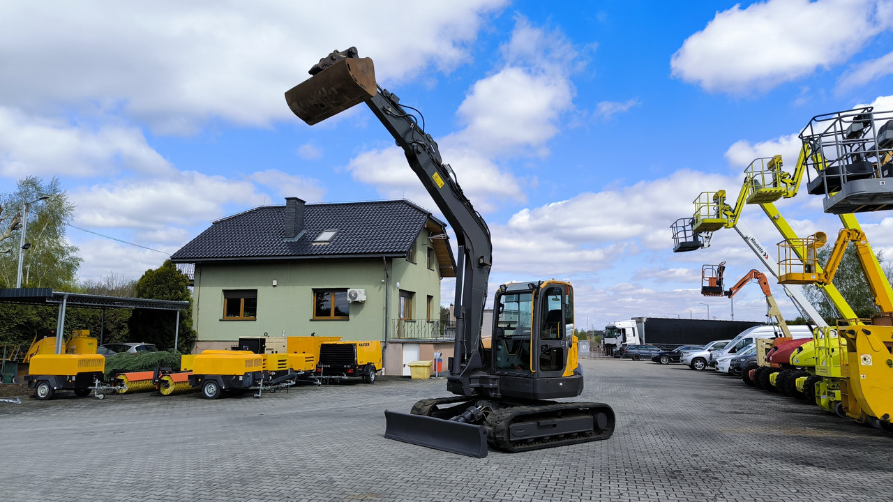 Гусеничный экскаватор VOLVO ECR 88 D: фото 25