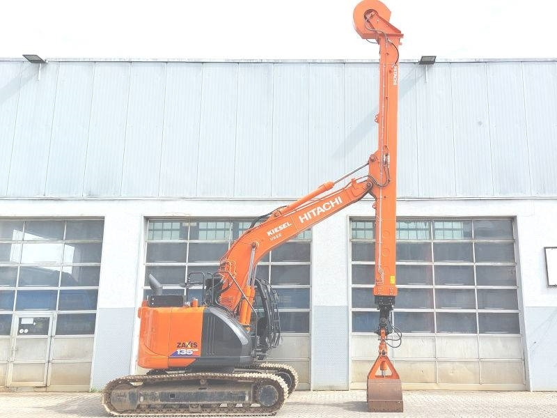Hitachi ZX 135 US-6 Teledipper - Гусеничный экскаватор: фото 5 Hitachi ZX 135 US-6 Teledipper - Гусеничный экскаватор: фото 5