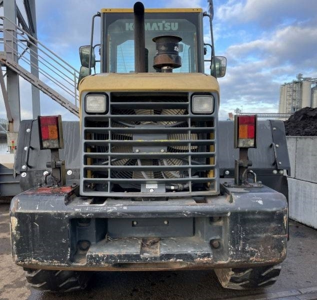 Komatsu WA 200 PT-5 - Колёсный погрузчик: фото 3 Komatsu WA 200 PT-5 - Колёсный погрузчик: фото 3