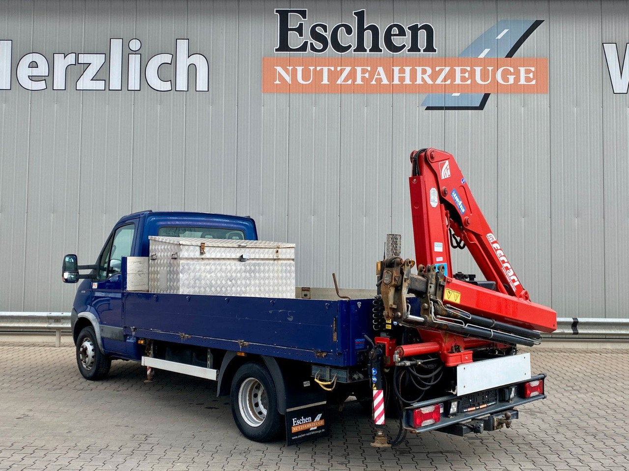Iveco 65 C18 | Ferrari F541R A4 Kran*FUNK*3x Sitze*AHK Iveco 65 C18 | Ferrari F541R A4 Kran*FUNK*3x Sitze*AHK - Малотоннажный бортовой грузовик: фото 4 Iveco 65 C18 | Ferrari F541R A4 Kran*FUNK*3x Sitze*AHK Iveco 65 C18 | Ferrari F541R A4 Kran*FUNK*3x Sitze*AHK - Малотоннажный бортовой грузовик: фото 4