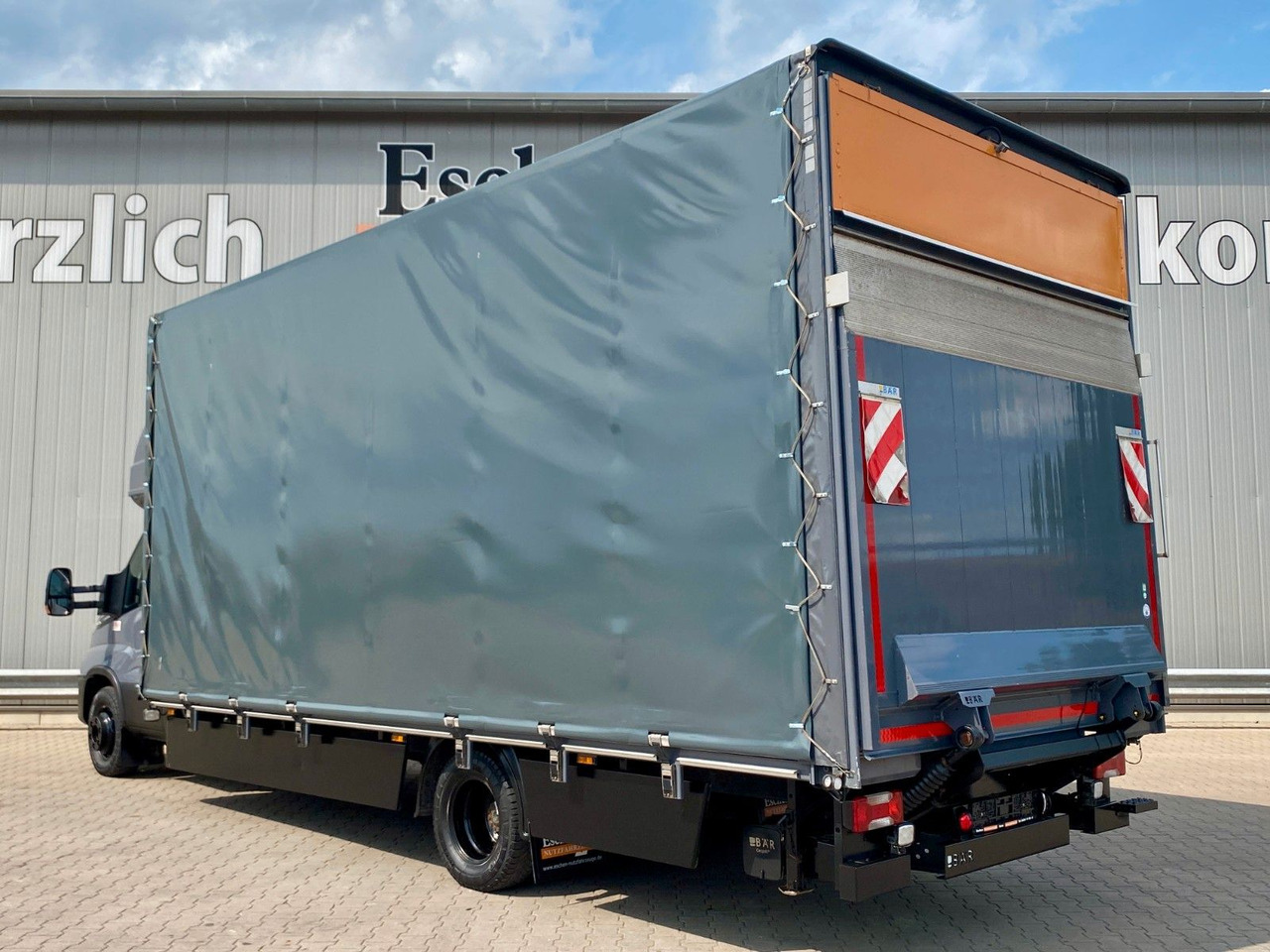 Iveco Daily Hi-Matic 70 C 21 Topsleeper | LBW 1,00to. - Тентованный фургон: фото 3 Iveco Daily Hi-Matic 70 C 21 Topsleeper | LBW 1,00to. - Тентованный фургон: фото 3