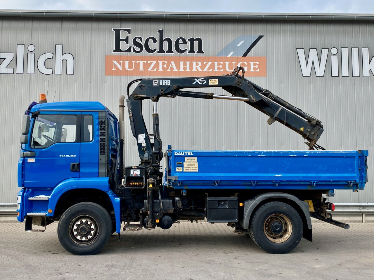 MAN TGA 18.360 4x4H BL*HIAB 122 BS-2*Dautel 3-Seiten - Самосвал, Автоманипулятор: фото 3 MAN TGA 18.360 4x4H BL*HIAB 122 BS-2*Dautel 3-Seiten - Самосвал, Автоманипулятор: фото 3