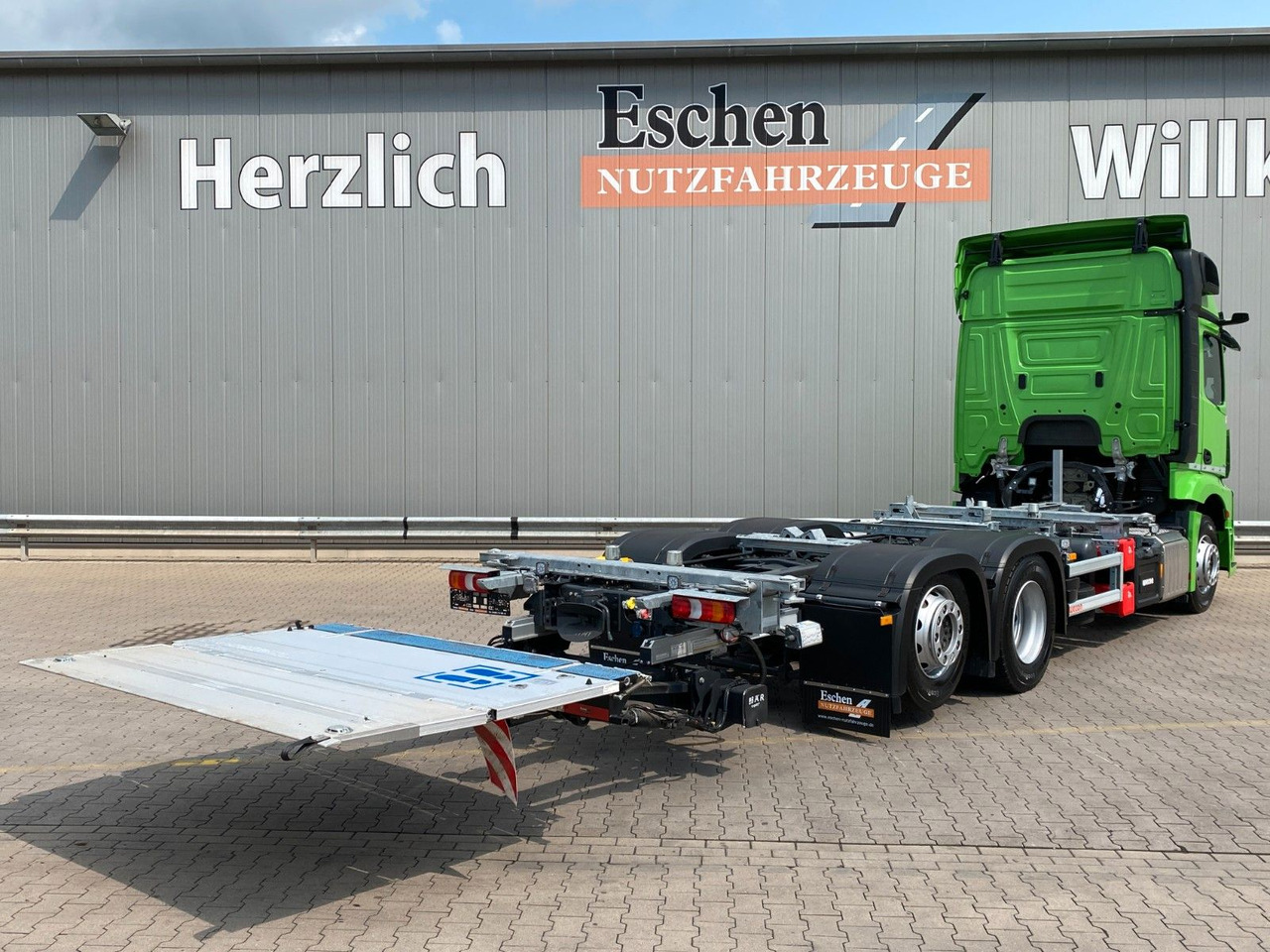 Mercedes-Benz Actros MP5 2542 L|OHNE EZ*Lenkachse*Ladebordwand - Грузовик-контейнеровоз/ Сменный кузов: фото 5 Mercedes-Benz Actros MP5 2542 L|OHNE EZ*Lenkachse*Ladebordwand - Грузовик-контейнеровоз/ Сменный кузов: фото 5