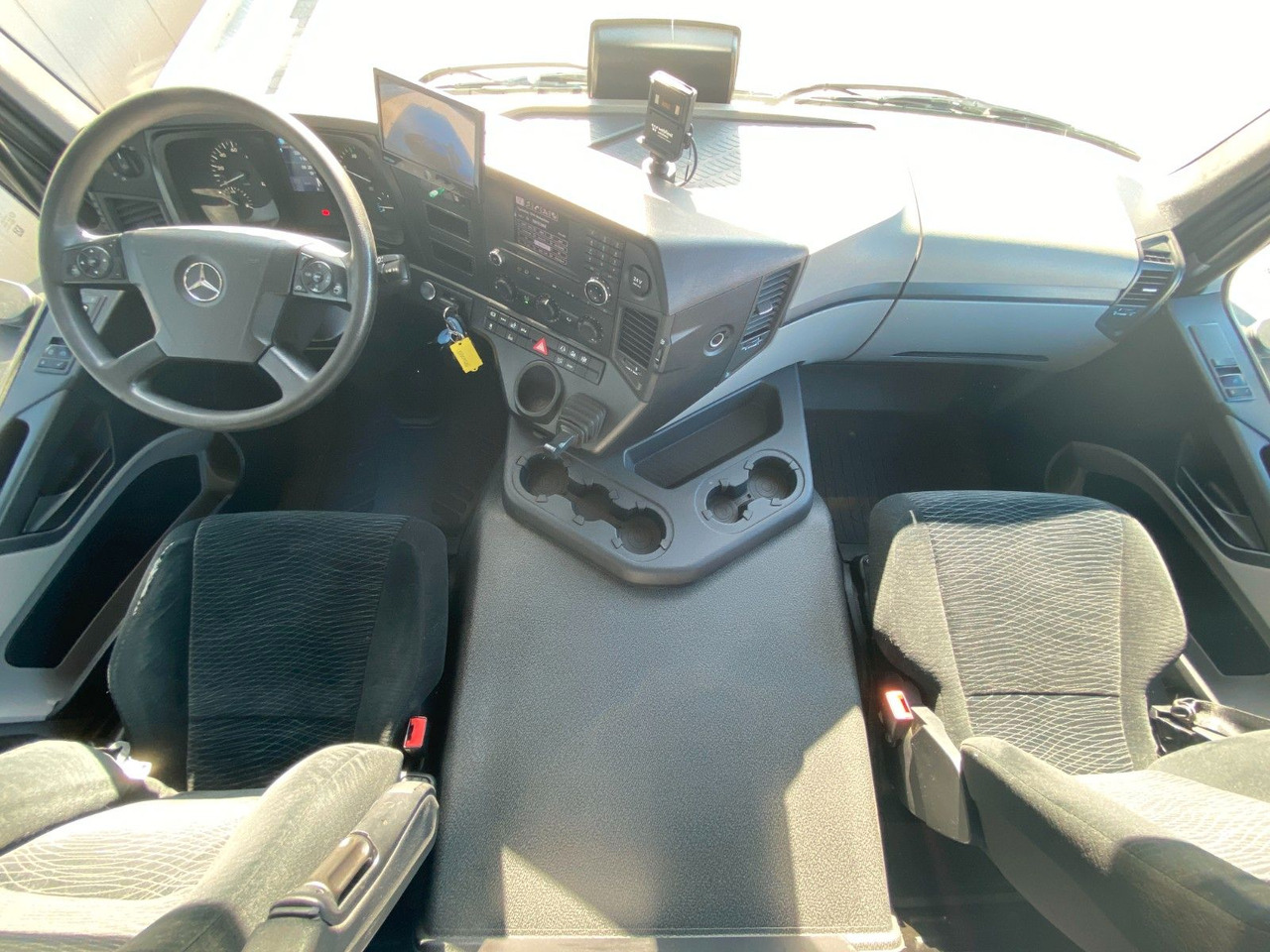 Грузовик бортовой/ Платформа, Автоманипулятор Mercedes-Benz Antos 2533 6x2 | X-HIDUO 188/ES-3*AHK*5+6.Kreis: фото 17