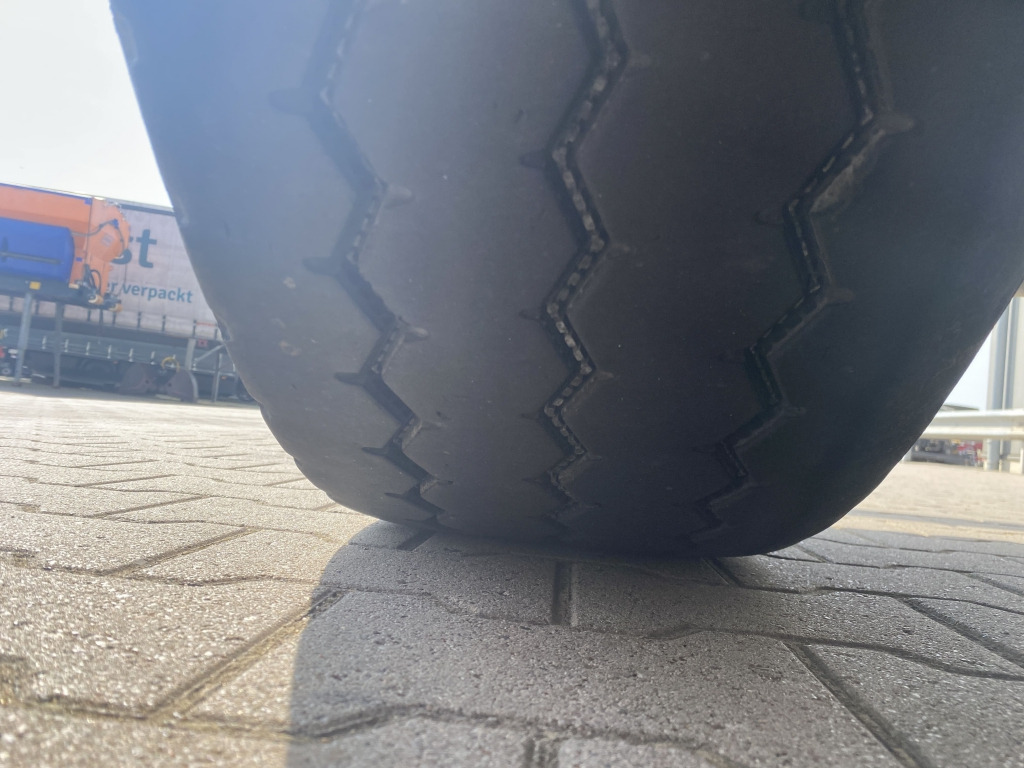 Самосвальный полуприцеп Schmitz SGF S / Stahl-Halbschalenmulde: фото 14 Самосвальный полуприцеп Schmitz SGF S / Stahl-Halbschalenmulde: фото 14