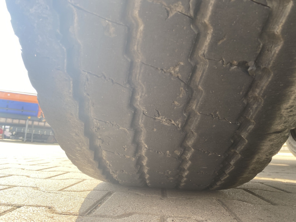 Самосвальный полуприцеп Schmitz SGF S / Stahl-Halbschalenmulde: фото 16 Самосвальный полуприцеп Schmitz SGF S / Stahl-Halbschalenmulde: фото 16