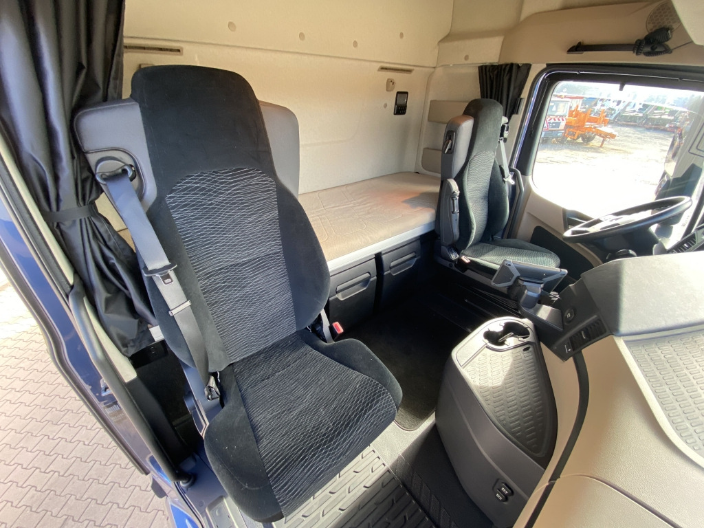 Mercedes-Benz 1845 LS Actros - Тягач: фото 4 Mercedes-Benz 1845 LS Actros - Тягач: фото 4